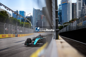 2024-09-20 - 63 RUSSELL George (gbr), Mercedes AMG F1 Team W15, action during the Formula 1 Singapore Grand Prix 2024, 18th round of the 2024 Formula One World Championship from September 20 to 22, 2024 on the Marina Bay Circuit, in Singapore, Singapore - F1 - SINGAPORE GRAND PRIX 2024 - FORMULA 1 - MOTORS