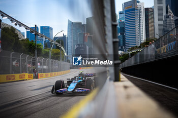 2024-09-20 - 10 GASLY Pierre (fra), Alpine F1 Team A524, action during the Formula 1 Singapore Grand Prix 2024, 18th round of the 2024 Formula One World Championship from September 20 to 22, 2024 on the Marina Bay Circuit, in Singapore, Singapore - F1 - SINGAPORE GRAND PRIX 2024 - FORMULA 1 - MOTORS