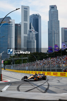 2024-09-20 - 04 NORRIS Lando (gbr), McLaren F1 Team MCL38, action during the Formula 1 Singapore Grand Prix 2024, 18th round of the 2024 Formula One World Championship from September 20 to 22, 2024 on the Marina Bay Circuit, in Singapore, Singapore - F1 - SINGAPORE GRAND PRIX 2024 - FORMULA 1 - MOTORS