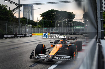 2024-09-20 - 04 NORRIS Lando (gbr), McLaren F1 Team MCL38, action during the Formula 1 Singapore Grand Prix 2024, 18th round of the 2024 Formula One World Championship from September 20 to 22, 2024 on the Marina Bay Circuit, in Singapore, Singapore - F1 - SINGAPORE GRAND PRIX 2024 - FORMULA 1 - MOTORS