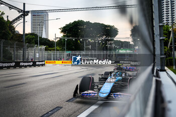 2024-09-20 - 10 GASLY Pierre (fra), Alpine F1 Team A524, action during the Formula 1 Singapore Grand Prix 2024, 18th round of the 2024 Formula One World Championship from September 20 to 22, 2024 on the Marina Bay Circuit, in Singapore, Singapore - F1 - SINGAPORE GRAND PRIX 2024 - FORMULA 1 - MOTORS