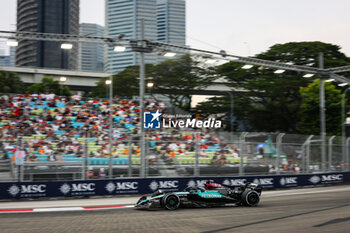 2024-09-20 - 63 RUSSELL George (gbr), Mercedes AMG F1 Team W15, action during the Formula 1 Singapore Grand Prix 2024, 18th round of the 2024 Formula One World Championship from September 20 to 22, 2024 on the Marina Bay Circuit, in Singapore, Singapore - F1 - SINGAPORE GRAND PRIX 2024 - FORMULA 1 - MOTORS