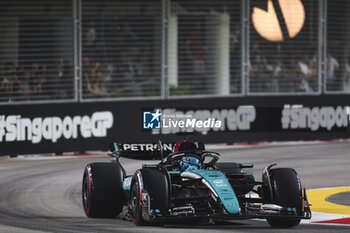 2024-09-20 - 63 RUSSELL George (gbr), Mercedes AMG F1 Team W15, action during the Formula 1 Singapore Grand Prix 2024, 18th round of the 2024 Formula One World Championship from September 20 to 22, 2024 on the Marina Bay Circuit, in Singapore, Singapore - F1 - SINGAPORE GRAND PRIX 2024 - FORMULA 1 - MOTORS