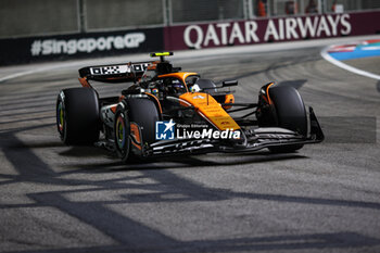 2024-09-20 - 04 NORRIS Lando (gbr), McLaren F1 Team MCL38, action during the Formula 1 Singapore Grand Prix 2024, 18th round of the 2024 Formula One World Championship from September 20 to 22, 2024 on the Marina Bay Circuit, in Singapore, Singapore - F1 - SINGAPORE GRAND PRIX 2024 - FORMULA 1 - MOTORS