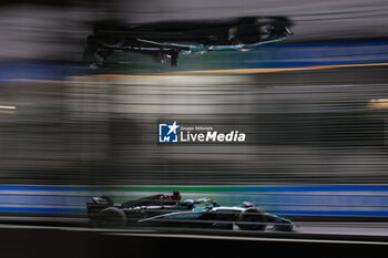 2024-09-20 - 63 RUSSELL George (gbr), Mercedes AMG F1 Team W15, action during the Formula 1 Singapore Grand Prix 2024, 18th round of the 2024 Formula One World Championship from September 20 to 22, 2024 on the Marina Bay Circuit, in Singapore, Singapore - F1 - SINGAPORE GRAND PRIX 2024 - FORMULA 1 - MOTORS