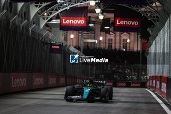 2024-09-20 - 44 HAMILTON Lewis (gbr), Mercedes AMG F1 Team W15, action during the Formula 1 Singapore Grand Prix 2024, 18th round of the 2024 Formula One World Championship from September 20 to 22, 2024 on the Marina Bay Circuit, in Singapore, Singapore - F1 - SINGAPORE GRAND PRIX 2024 - FORMULA 1 - MOTORS