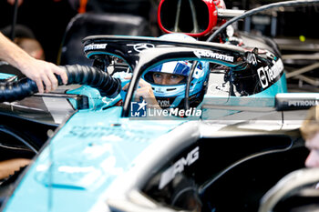 2024-09-20 - RUSSELL George (gbr), Mercedes AMG F1 Team W15, portrait during the Formula 1 Singapore Grand Prix 2024, 18th round of the 2024 Formula One World Championship from September 20 to 22, 2024 on the Marina Bay Circuit, in Singapore, Singapore - F1 - SINGAPORE GRAND PRIX 2024 - FORMULA 1 - MOTORS