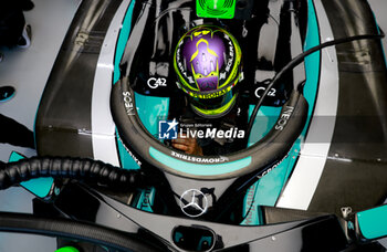 2024-09-20 - HAMILTON Lewis (gbr), Mercedes AMG F1 Team W15, portrait during the Formula 1 Singapore Grand Prix 2024, 18th round of the 2024 Formula One World Championship from September 20 to 22, 2024 on the Marina Bay Circuit, in Singapore, Singapore - F1 - SINGAPORE GRAND PRIX 2024 - FORMULA 1 - MOTORS