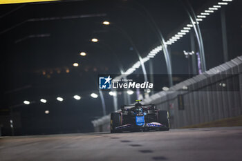 2024-09-20 - 10 GASLY Pierre (fra), Alpine F1 Team A524, action during the Formula 1 Singapore Grand Prix 2024, 18th round of the 2024 Formula One World Championship from September 20 to 22, 2024 on the Marina Bay Circuit, in Singapore, Singapore - F1 - SINGAPORE GRAND PRIX 2024 - FORMULA 1 - MOTORS