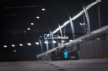 2024-09-20 - 63 RUSSELL George (gbr), Mercedes AMG F1 Team W15, action during the Formula 1 Singapore Grand Prix 2024, 18th round of the 2024 Formula One World Championship from September 20 to 22, 2024 on the Marina Bay Circuit, in Singapore, Singapore - F1 - SINGAPORE GRAND PRIX 2024 - FORMULA 1 - MOTORS