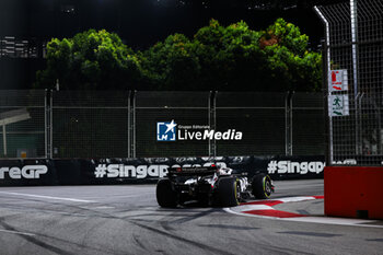 2024-09-20 - 20 MAGNUSSEN Kevin (den), Haas F1 Team VF-24 Ferrari, action during the Formula 1 Singapore Grand Prix 2024, 18th round of the 2024 Formula One World Championship from September 20 to 22, 2024 on the Marina Bay Circuit, in Singapore, Singapore - F1 - SINGAPORE GRAND PRIX 2024 - FORMULA 1 - MOTORS