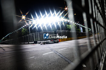 2024-09-20 - 20 MAGNUSSEN Kevin (den), Haas F1 Team VF-24 Ferrari, action during the Formula 1 Singapore Grand Prix 2024, 18th round of the 2024 Formula One World Championship from September 20 to 22, 2024 on the Marina Bay Circuit, in Singapore, Singapore - F1 - SINGAPORE GRAND PRIX 2024 - FORMULA 1 - MOTORS