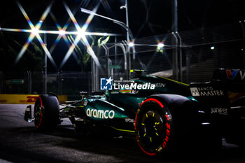 2024-09-20 - 14 ALONSO Fernando (spa), Aston Martin F1 Team AMR24, action during the Formula 1 Singapore Grand Prix 2024, 18th round of the 2024 Formula One World Championship from September 20 to 22, 2024 on the Marina Bay Circuit, in Singapore, Singapore - F1 - SINGAPORE GRAND PRIX 2024 - FORMULA 1 - MOTORS