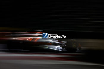 2024-09-20 - 81 PIASTRI Oscar (aus), McLaren F1 Team MCL38, action during the Formula 1 Singapore Grand Prix 2024, 18th round of the 2024 Formula One World Championship from September 20 to 22, 2024 on the Marina Bay Circuit, in Singapore, Singapore - F1 - SINGAPORE GRAND PRIX 2024 - FORMULA 1 - MOTORS