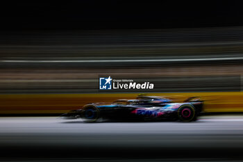 2024-09-20 - 10 GASLY Pierre (fra), Alpine F1 Team A524, action during the Formula 1 Singapore Grand Prix 2024, 18th round of the 2024 Formula One World Championship from September 20 to 22, 2024 on the Marina Bay Circuit, in Singapore, Singapore - F1 - SINGAPORE GRAND PRIX 2024 - FORMULA 1 - MOTORS