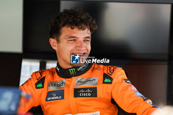 2024-10-17 - NORRIS Lando (gbr), McLaren F1 Team MCL38, portrait during the Formula 1 Pirelli United States Grand Prix 2024, 19th round of the 2024 Formula One World Championship from October 18 to 20, 2024 on the Circuit of the Americas, in Austin, United States of America - F1 - US GRAND PRIX 2024 - FORMULA 1 - MOTORS