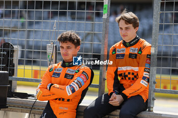 2024-10-17 - NORRIS Lando (gbr), McLaren F1 Team MCL38, PIASTRI Oscar (aus), McLaren F1 Team MCL38, portrait during the Formula 1 Pirelli United States Grand Prix 2024, 19th round of the 2024 Formula One World Championship from October 18 to 20, 2024 on the Circuit of the Americas, in Austin, United States of America - F1 - US GRAND PRIX 2024 - FORMULA 1 - MOTORS