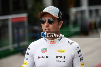 2024-10-17 - PEREZ Sergio (mex), Red Bull Racing RB20, portrait during the Formula 1 Pirelli United States Grand Prix 2024, 19th round of the 2024 Formula One World Championship from October 18 to 20, 2024 on the Circuit of the Americas, in Austin, United States of America - F1 - US GRAND PRIX 2024 - FORMULA 1 - MOTORS