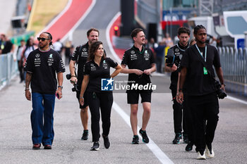 2024-10-17 - HAMILTON Lewis (gbr), Mercedes AMG F1 Team W15, portrait during the Formula 1 Pirelli United States Grand Prix 2024, 19th round of the 2024 Formula One World Championship from October 18 to 20, 2024 on the Circuit of the Americas, in Austin, United States of America - F1 - US GRAND PRIX 2024 - FORMULA 1 - MOTORS