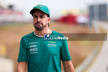 2024-10-17 - ALONSO Fernando (spa), Aston Martin F1 Team AMR24, portrait during the Formula 1 Pirelli United States Grand Prix 2024, 19th round of the 2024 Formula One World Championship from October 18 to 20, 2024 on the Circuit of the Americas, in Austin, United States of America - F1 - US GRAND PRIX 2024 - FORMULA 1 - MOTORS