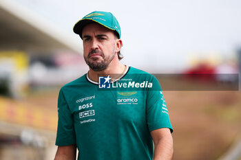 2024-10-17 - ALONSO Fernando (spa), Aston Martin F1 Team AMR24, portrait during the Formula 1 Pirelli United States Grand Prix 2024, 19th round of the 2024 Formula One World Championship from October 18 to 20, 2024 on the Circuit of the Americas, in Austin, United States of America - F1 - US GRAND PRIX 2024 - FORMULA 1 - MOTORS