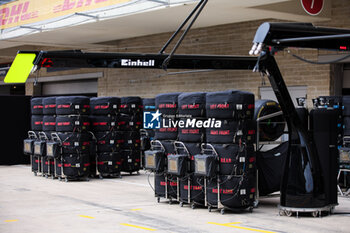 2024-10-17 - Mercedes AMG F1 Team W15, mechanical detail, tyres, pneus, tyre, pneu, during the Formula 1 Pirelli United States Grand Prix 2024, 19th round of the 2024 Formula One World Championship from October 18 to 20, 2024 on the Circuit of the Americas, in Austin, United States of America - F1 - US GRAND PRIX 2024 - FORMULA 1 - MOTORS