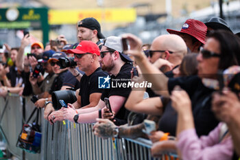 2024-10-17 - Fans, supporters during the Formula 1 Pirelli United States Grand Prix 2024, 19th round of the 2024 Formula One World Championship from October 18 to 20, 2024 on the Circuit of the Americas, in Austin, United States of America - F1 - US GRAND PRIX 2024 - FORMULA 1 - MOTORS