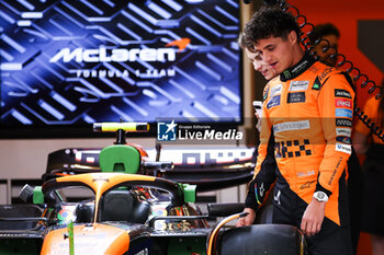 2024-10-18 - NORRIS Lando (gbr), McLaren F1 Team MCL38, portrait and PIASTRI Oscar (aus), McLaren F1 Team MCL38, portrait during the Formula 1 Pirelli United States Grand Prix 2024, 19th round of the 2024 Formula One World Championship from October 18 to 20, 2024 on the Circuit of the Americas, in Austin, United States of America - F1 - US GRAND PRIX 2024 - FORMULA 1 - MOTORS