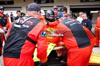 2024-10-18 - FIA Marshal, extraction during the Formula 1 Pirelli United States Grand Prix 2024, 19th round of the 2024 Formula One World Championship from October 18 to 20, 2024 on the Circuit of the Americas, in Austin, United States of America - F1 - US GRAND PRIX 2024 - FORMULA 1 - MOTORS