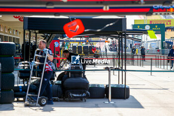 18/10/2024 - Pitlane during the Formula 1 Pirelli United States Grand Prix 2024, scheduled to take place at Circuit of Americas in Austin, TX (USA) Sept 18-20, 2024 - FORMULA 1 PIRELLI UNITED STATES GRAND PRIX 2024 - PRACTICE - FORMULA 1 - MOTORI