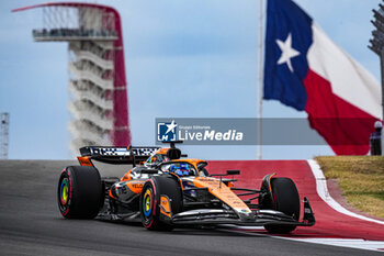 18/10/2024 - Oscar Piastri (AUS) - McLaren Formula 1 Team - McLaren MCL38 - Mercedes
 during the Formula 1 Pirelli United States Grand Prix 2024, scheduled to take place at Circuit of Americas in Austin, TX (USA) Sept 18-20, 2024 - FORMULA 1 PIRELLI UNITED STATES GRAND PRIX 2024 - PRACTICE - FORMULA 1 - MOTORI