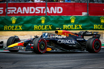 18/10/2024 - Sergio Perez (MEX) - Oracle Red Bull Racing - Red Bull RB20 - Honda RBPT during the Formula 1 Pirelli United States Grand Prix 2024, scheduled to take place at Circuit of Americas in Austin, TX (USA) Sept 18-20, 2024 - FORMULA 1 PIRELLI UNITED STATES GRAND PRIX 2024 - PRACTICE - FORMULA 1 - MOTORI