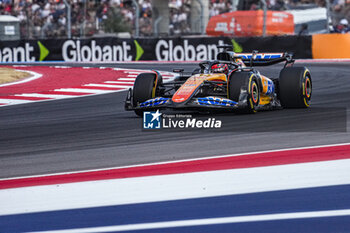 2024-10-18 - Oscar Piastri (AUS) - McLaren Formula 1 Team - McLaren MCL38 - Mercedes
 during Sprint Qualify of the Formula 1 Pirelli United States Grand Prix 2024, scheduled to take place at Circuit of Americas in Austin, TX (USA) Sept 18-20, 2024 - FORMULA 1 PIRELLI UNITED STATES GRAND PRIX 2024 - SPRINT QUALIFYING - FORMULA 1 - MOTORS