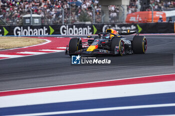 2024-10-18 - Max Verstappen (NED) - Oracle Red Bull Racing - Red Bull RB20 - Honda RBPT during Sprint Qualify of the Formula 1 Pirelli United States Grand Prix 2024, scheduled to take place at Circuit of Americas in Austin, TX (USA) Sept 18-20, 2024 - FORMULA 1 PIRELLI UNITED STATES GRAND PRIX 2024 - SPRINT QUALIFYING - FORMULA 1 - MOTORS