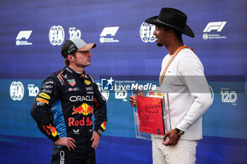 2024-10-19 - VERSTAPPEN Max (ned), Red Bull Racing RB20, portrait, sprint qualy celebration during the Formula 1 Pirelli United States Grand Prix 2024, 19th round of the 2024 Formula One World Championship from October 18 to 20, 2024 on the Circuit of the Americas, in Austin, United States of America - F1 - US GRAND PRIX 2024 - FORMULA 1 - MOTORS