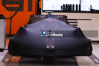 2024-10-19 - McLaren F1 Team parc ferme during the Formula 1 Pirelli United States Grand Prix 2024, 19th round of the 2024 Formula One World Championship from October 18 to 20, 2024 on the Circuit of the Americas, in Austin, United States of America - F1 - US GRAND PRIX 2024 - FORMULA 1 - MOTORS