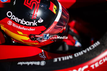 2024-10-19 - SAINZ Carlos (spa), Scuderia Ferrari SF-24, portrait during the Formula 1 Pirelli United States Grand Prix 2024, 19th round of the 2024 Formula One World Championship from October 18 to 20, 2024 on the Circuit of the Americas, in Austin, United States of America - F1 - US GRAND PRIX 2024 - FORMULA 1 - MOTORS