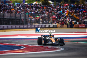 2024-10-19 - 04 NORRIS Lando (gbr), McLaren F1 Team MCL38, action during the Formula 1 Pirelli United States Grand Prix 2024, 19th round of the 2024 Formula One World Championship from October 18 to 20, 2024 on the Circuit of the Americas, in Austin, United States of America - F1 - US GRAND PRIX 2024 - FORMULA 1 - MOTORS