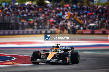 2024-10-19 - 04 NORRIS Lando (gbr), McLaren F1 Team MCL38, action during the Formula 1 Pirelli United States Grand Prix 2024, 19th round of the 2024 Formula One World Championship from October 18 to 20, 2024 on the Circuit of the Americas, in Austin, United States of America - F1 - US GRAND PRIX 2024 - FORMULA 1 - MOTORS