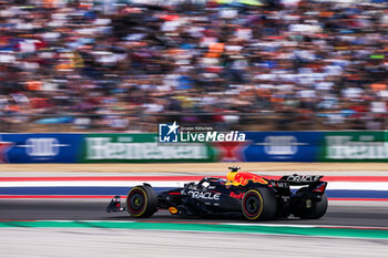 2024-10-19 - 01 VERSTAPPEN Max (nld), Red Bull Racing RB20, action during the Formula 1 Pirelli United States Grand Prix 2024, 19th round of the 2024 Formula One World Championship from October 18 to 20, 2024 on the Circuit of the Americas, in Austin, United States of America - F1 - US GRAND PRIX 2024 - FORMULA 1 - MOTORS