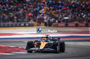 2024-10-19 - 81 PIASTRI Oscar (aus), McLaren F1 Team MCL38, action during the Formula 1 Pirelli United States Grand Prix 2024, 19th round of the 2024 Formula One World Championship from October 18 to 20, 2024 on the Circuit of the Americas, in Austin, United States of America - F1 - US GRAND PRIX 2024 - FORMULA 1 - MOTORS