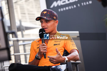 25/10/2024 - NORRIS Lando (gbr), McLaren F1 Team MCL38, portrait during the Formula 1 Gran Premio de la Ciudad de Mexico 2024, 20th round of the 2024 Formula One World Championship from October 25 to 27, 2024 on the Autodromo Hermanos Rodriguez, in Mexico City, Mexico - F1 - MEXICO CITY GRAND PRIX 2024 - FORMULA 1 - MOTORI