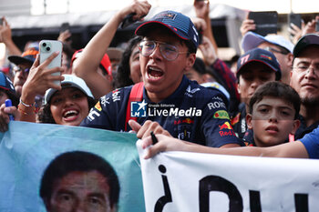 25/10/2024 - Mexican supporters, fans during the Formula 1 Gran Premio de la Ciudad de Mexico 2024, 20th round of the 2024 Formula One World Championship from October 25 to 27, 2024 on the Autodromo Hermanos Rodriguez, in Mexico City, Mexico - F1 - MEXICO CITY GRAND PRIX 2024 - FORMULA 1 - MOTORI