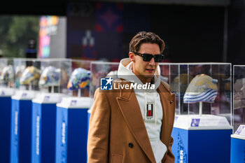 25/10/2024 - RUSSELL George (gbr), Mercedes AMG F1 Team W15, portrait during the Formula 1 Gran Premio de la Ciudad de Mexico 2024, 20th round of the 2024 Formula One World Championship from October 25 to 27, 2024 on the Autodromo Hermanos Rodriguez, in Mexico City, Mexico - F1 - MEXICO CITY GRAND PRIX 2024 - FORMULA 1 - MOTORI