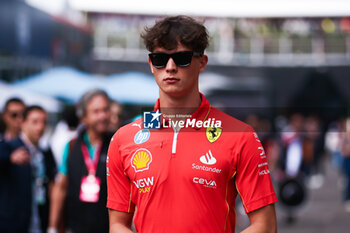 25/10/2024 - BEARMAN Oliver, Ferrari Driver Academy, portrait during the Formula 1 Gran Premio de la Ciudad de Mexico 2024, 20th round of the 2024 Formula One World Championship from October 25 to 27, 2024 on the Autodromo Hermanos Rodriguez, in Mexico City, Mexico - F1 - MEXICO CITY GRAND PRIX 2024 - FORMULA 1 - MOTORI