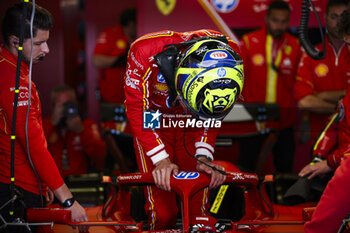 25/10/2024 - BEARMAN Oliver (gbr), Scuderia Ferrari SF-24, portrait during the Formula 1 Gran Premio de la Ciudad de Mexico 2024, 20th round of the 2024 Formula One World Championship from October 25 to 27, 2024 on the Autodromo Hermanos Rodriguez, in Mexico City, Mexico - F1 - MEXICO CITY GRAND PRIX 2024 - FORMULA 1 - MOTORI