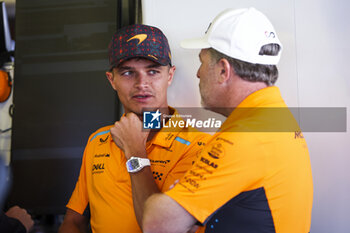 25/10/2024 - NORRIS Lando (gbr), McLaren F1 Team MCL38, portrait during the Formula 1 Gran Premio de la Ciudad de Mexico 2024, 20th round of the 2024 Formula One World Championship from October 25 to 27, 2024 on the Autodromo Hermanos Rodriguez, in Mexico City, Mexico - F1 - MEXICO CITY GRAND PRIX 2024 - FORMULA 1 - MOTORI