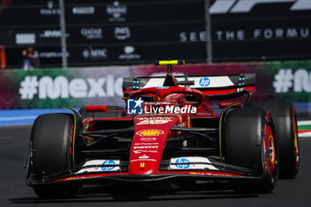 25/10/2024 - 55 SAINZ Carlos (spa), Scuderia Ferrari SF-24, action during the Formula 1 Gran Premio de la Ciudad de Mexico 2024, 20th round of the 2024 Formula One World Championship from October 25 to 27, 2024 on the Autodromo Hermanos Rodriguez, in Mexico City, Mexico - F1 - MEXICO CITY GRAND PRIX 2024 - FORMULA 1 - MOTORI