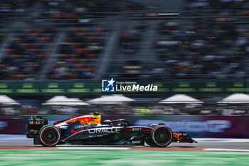 25/10/2024 - 11 PEREZ Sergio (mex), Red Bull Racing RB20, action during the Formula 1 Gran Premio de la Ciudad de Mexico 2024, 20th round of the 2024 Formula One World Championship from October 25 to 27, 2024 on the Autodromo Hermanos Rodriguez, in Mexico City, Mexico - F1 - MEXICO CITY GRAND PRIX 2024 - FORMULA 1 - MOTORI