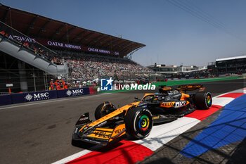 25/10/2024 - 81 PIASTRI Oscar (aus), McLaren F1 Team MCL38, action during the Formula 1 Gran Premio de la Ciudad de Mexico 2024, 20th round of the 2024 Formula One World Championship from October 25 to 27, 2024 on the Autodromo Hermanos Rodriguez, in Mexico City, Mexico - F1 - MEXICO CITY GRAND PRIX 2024 - FORMULA 1 - MOTORI